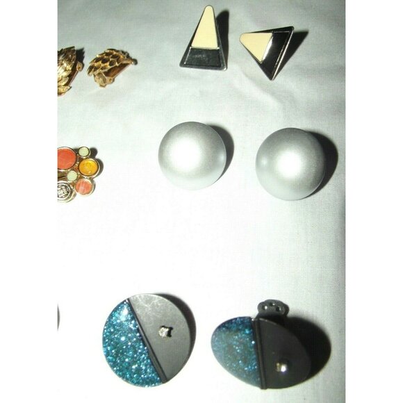 Clip-On Earrings Lot of 8 Pairs (one clip on blank) Vintage - Picture 4 of 7